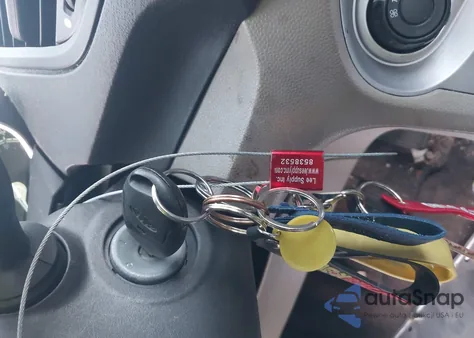 2014 Ford Fiesta Se z USA, uszkodzony, nr VIN 3FADP4BJ4EM234470